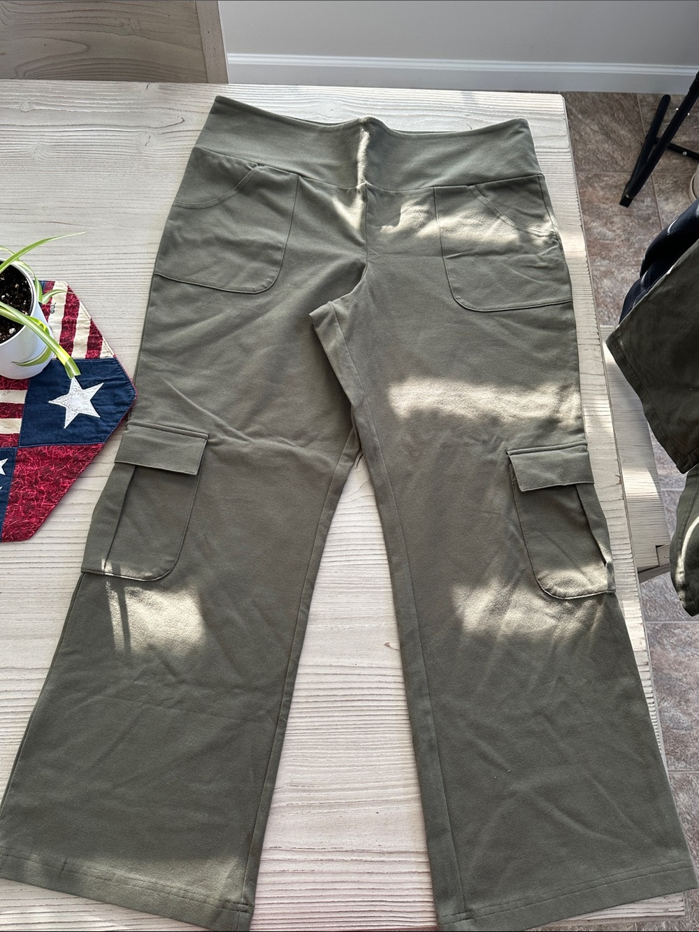 Women with Control Olive Green Cargo Wide-Leg Trousers